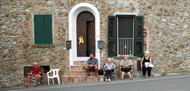 TATTI-Still-17zoom_02_17_38_05